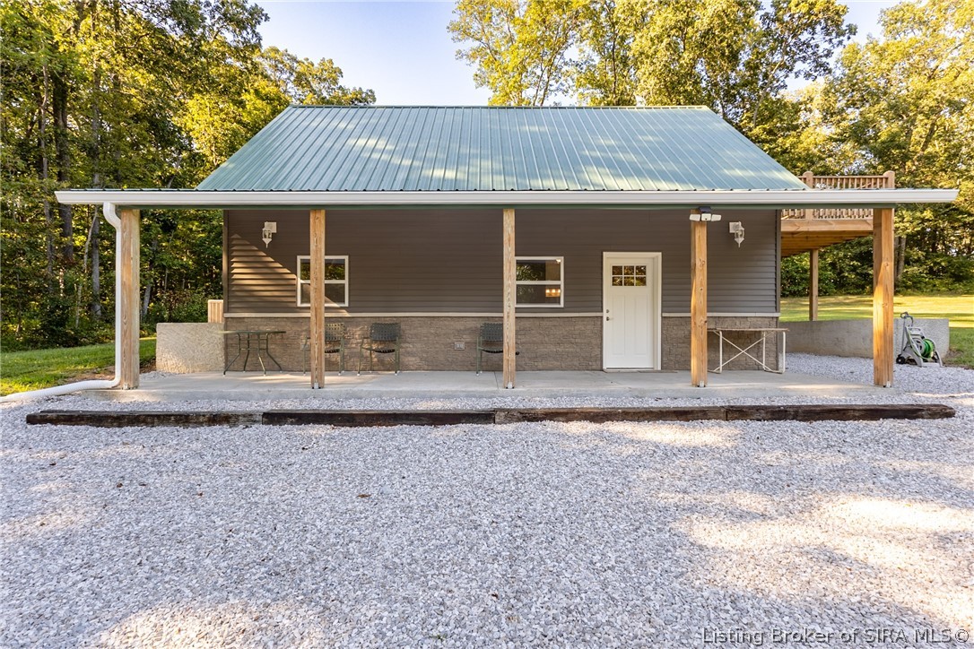 Residential in Scottsburg