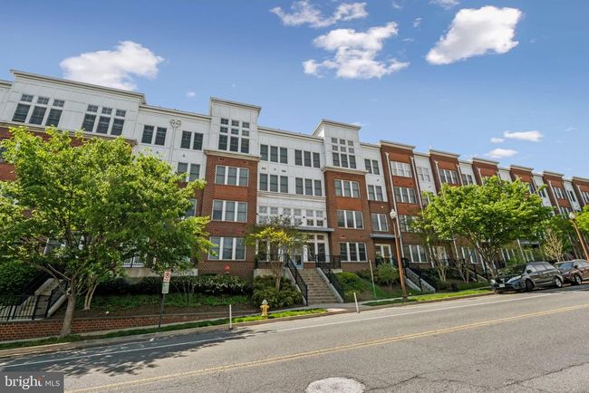 B117 - 1418 N Rhodes St, Townhouse with 2 bedrooms, 3 bathrooms and null parking in ARLINGTON VA | Image 25