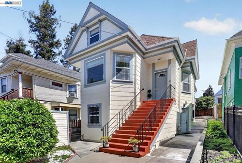 1328 E 25th St, Oakland, CA, 94606-3242 | Card Image