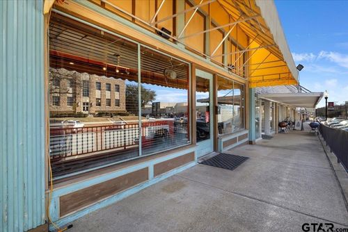 121 S Henderson St, Rusk, TX, 75785-1367 | Card Image