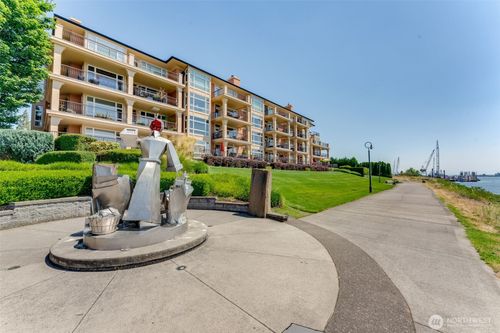 unit-320-2015 Se Columbia River Dr, Vancouver, WA, 98661-8066 | Card Image
