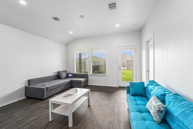 22435 Forest Gorge Ln, House other with 3 bedrooms, 2 bathrooms and 2 parking in Spring TX | Image 10