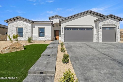 2901 E Springs Road, Las Cruces, NM, 88011 | Card Image