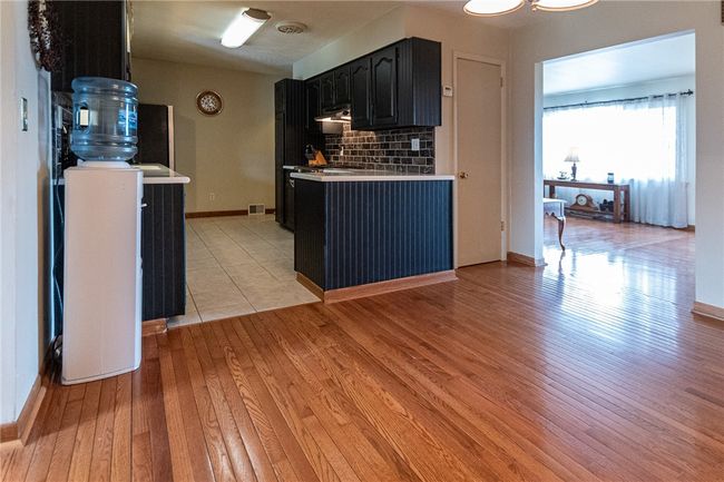 3880 Lamor Rd, House other with 3 bedrooms, 2 bathrooms and 2 parking in Hermitage PA | Image 7