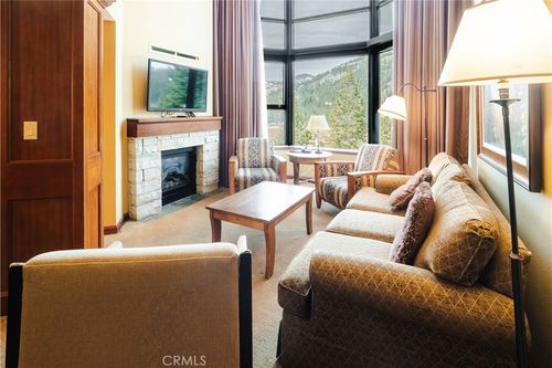 834836-400 Resort Rd, Olympic Valley, CA, 96146-1095 | Card Image