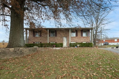 35 Cherokee Ct, Winchester, KY, 40391-9737 | Card Image