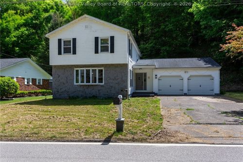 726 Lower Donnally Rd, Charleston, WV, 25304-2824 | Card Image