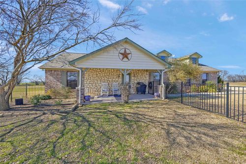 33 Windmill Dr, Tioga, TX, 76271-2936 | Card Image