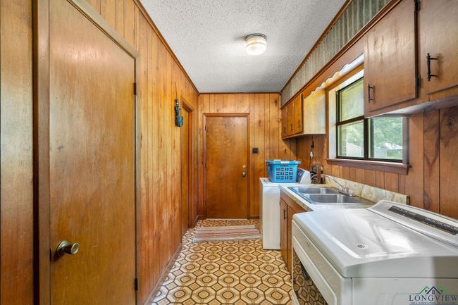 8103 Us Highway 259 N, House other with 4 bedrooms, 3 bathrooms and null parking in Omaha TX | Image 41