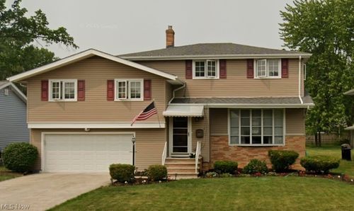 5390 W 227th Street, Fairview Park, OH, 44126 | Card Image