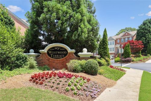 25-4692 Wehunt Commons Dr Se, Smyrna, GA, 30082-7312 | Card Image