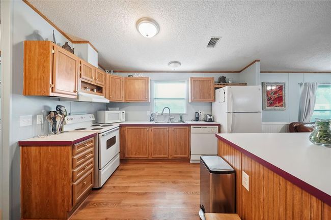 958 Wightman St, House other with 3 bedrooms, 2 bathrooms and null parking in Matagorda TX | Image 29
