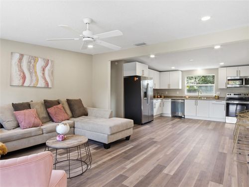 1250 31st St Nw, WINTER HAVEN, FL, 33881-2248 | Card Image