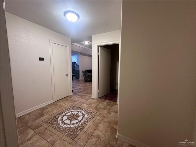 View of corridor | Image 8
