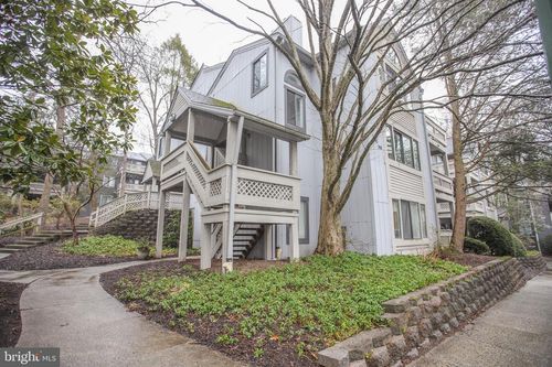 946-946 Windbrooke Dr, GAITHERSBURG, MD, 20879-3240 | Card Image