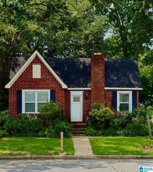9 N Hightower Ave, Sylacauga, AL, 35150-2443 | Card Image