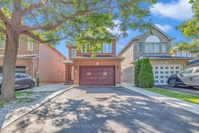 12 Cedarwood Cres, House other with 3 bedrooms, 4 bathrooms and 6 parking in Brampton ON | Image 2