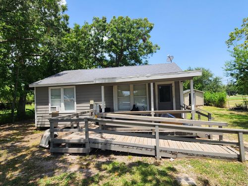 112 1st Ave N, Texas City, TX, 77590-7931 | Card Image