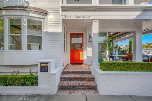 317 E Bay Front, Newport Beach, CA, 92662-1315 | Card Image