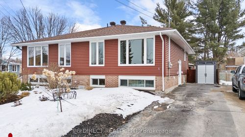 4 Plumtree Place, North Bay, ON, P1A3Y9 | Card Image