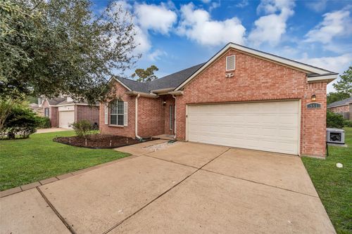 951 Fife Dr, Conroe, TX, 77301-4139 | Card Image