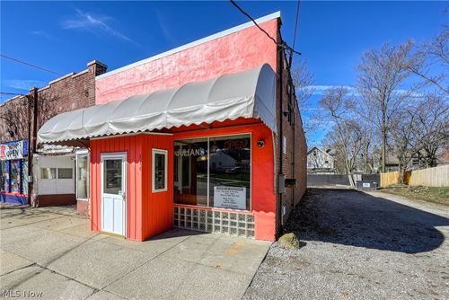 314 Pioneer St, Akron, OH, 44305-3431 | Card Image