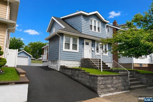 17 Prospect St, Belleville, NJ, 07109-2523 | Card Image