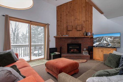 e-14 Snow Tree Ln, West Dover, VT, 05356-8813 | Card Image