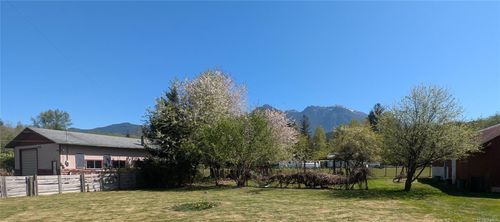 1430 Phye Pl, Sayward, BC, V0P1R0 | Card Image