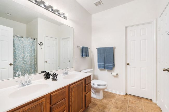 366 Matthews, House other with 3 bedrooms, 2 bathrooms and 4 parking in Kyle TX | Image 20