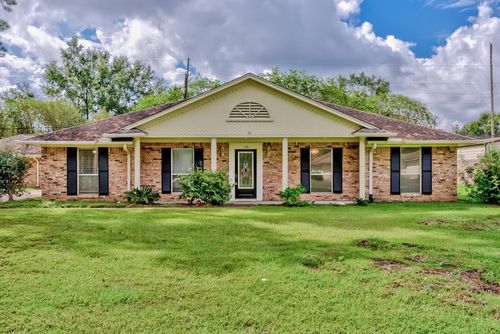 120 Parkway Dr, Lumberton, TX, 77657-7265 | Card Image