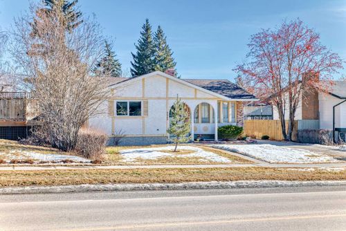 5660 Dalhousie Drive Nw, Calgary, AB, T3A1P9 | Card Image