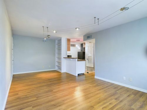 apt-114-4306 Avenue A, Austin, TX, 78751-3664 | Card Image