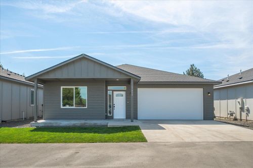 17804 E 3rd Ln, Spokane Valley, WA, 99016-5282 | Card Image