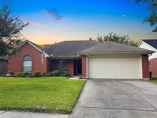 4905 Archway Dr, La Porte, TX, 77571-2877 | Card Image