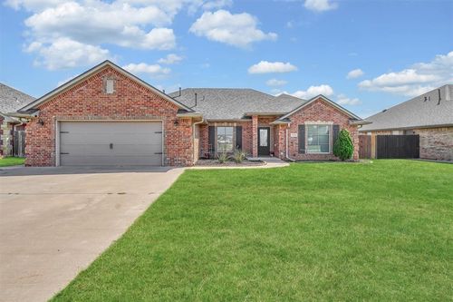3212 Wendy Lane, Altus, OK, 73521 | Card Image