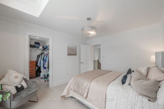 44 Bromont Dr, House other with 4 bedrooms, 4 bathrooms and 4 parking in Millbrook ON | Image 25