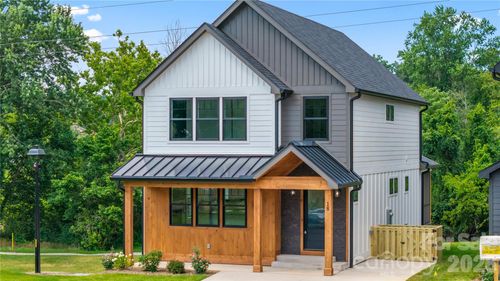 22-18 Martha Kate Dr, Hendersonville, NC, 28792 | Card Image