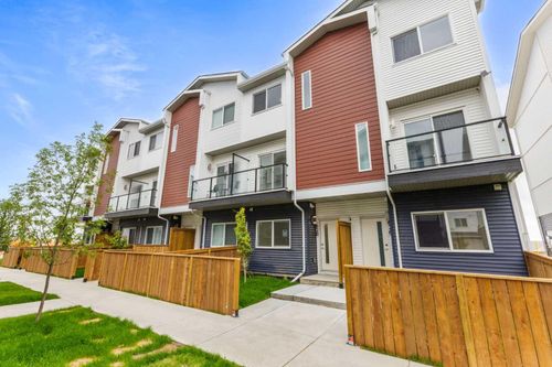 628 Red Sky Villas Ne, Calgary, AB, T3N2M3 | Card Image