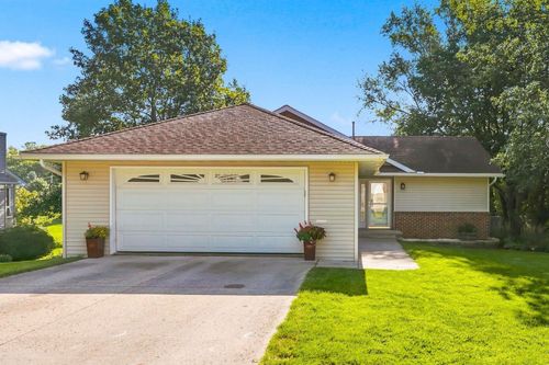 902 Rosa Drive, Decorah, IA, 52101 | Card Image