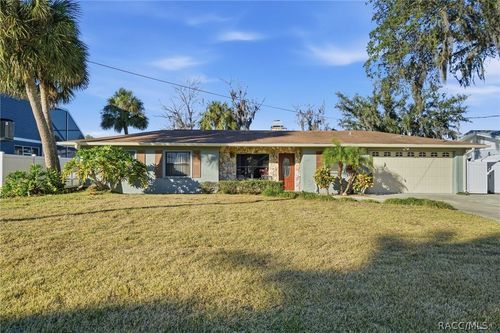 2051 Nw 17th St, Crystal River, FL, 34428-5060 | Card Image
