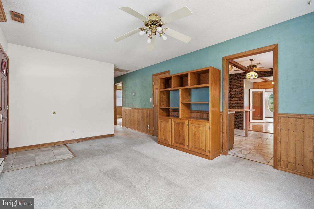 Residential in GLEN BURNIE 5