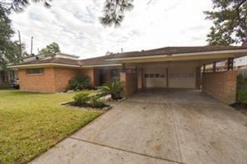 8322 Wynbrook St, Houston, TX, 77061-2440 | Card Image