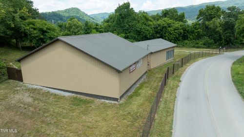 496 River Rd, Sneedville, TN, 37869 | Card Image