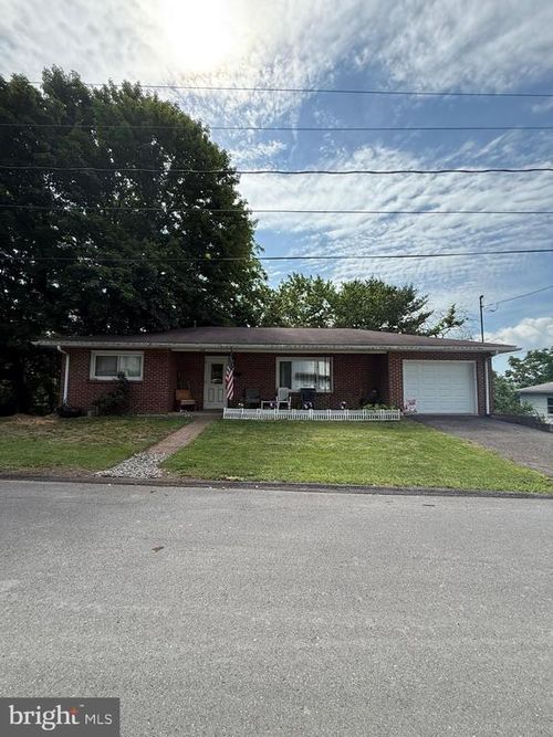 174 Spring St, FROSTBURG, MD, 21532-2224 | Card Image