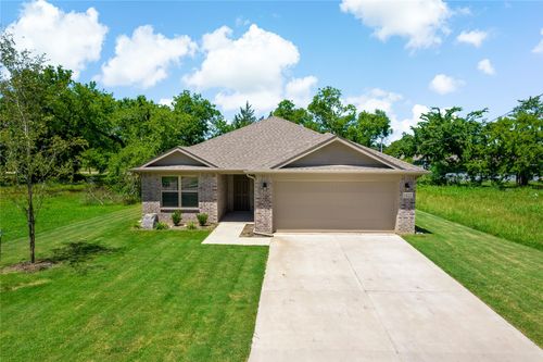 1412 Wright St, Greenville, TX, 75401-2418 | Card Image