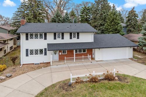 3004 36th Ave Ne, Saint Anthony, MN, 55418-1709 | Card Image
