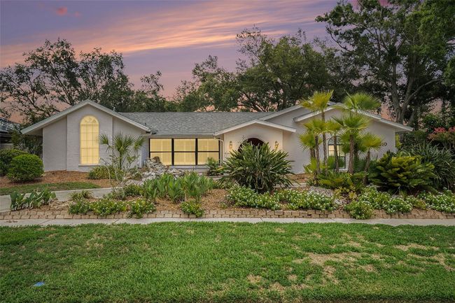 13310 Golf Crest Cir, House other with 6 bedrooms, 3 bathrooms and null parking in TAMPA FL | Image 4