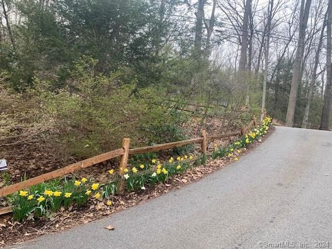 229 New Rd, House other with 2 bedrooms, 3 bathrooms and null parking in Avon CT | Image 38