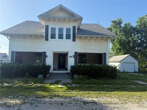 119 W 2nd St, Winston, MO, 64689-1639 | Card Image